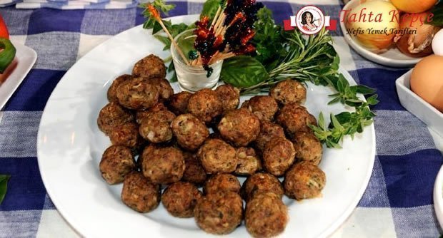 tükürük köftesi